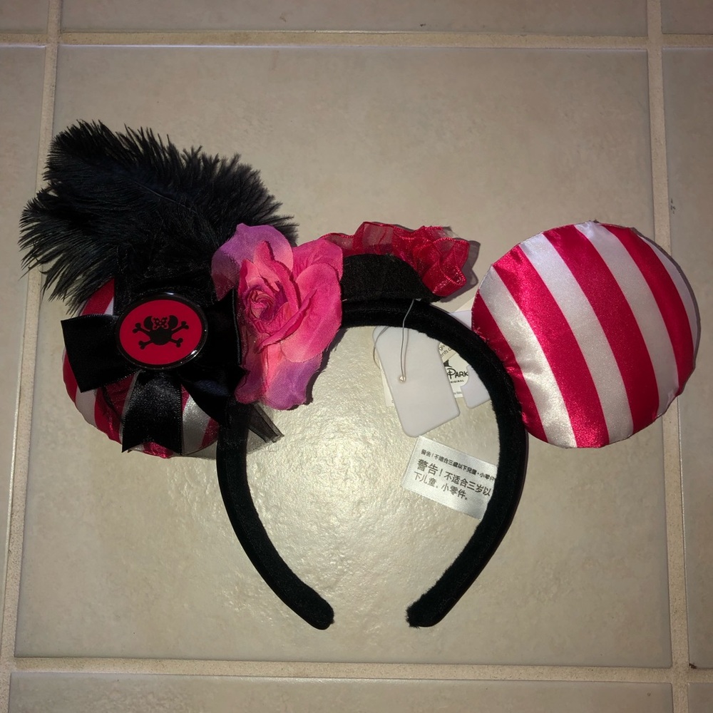 DISNEY EARS